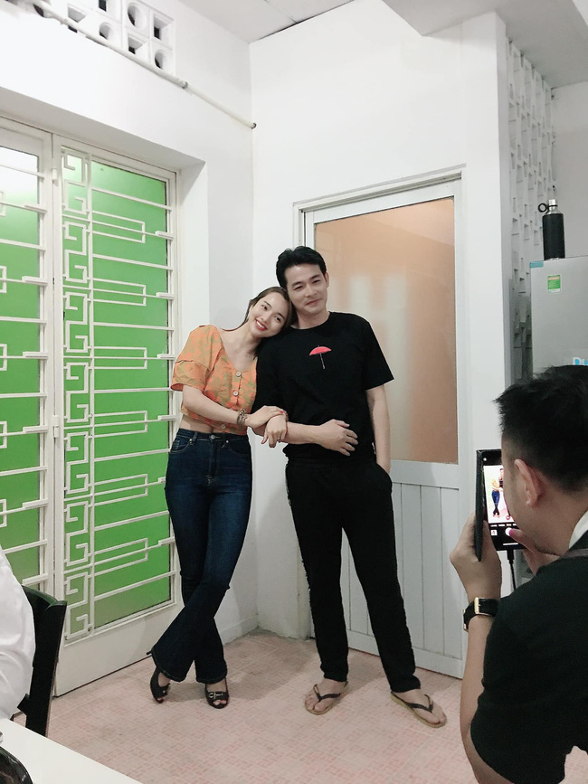 Quách Ngọc Ngoan xuất hiện tươi tắn sau khi Phượng Chanel tuyên bố cả hai đã ly hôn