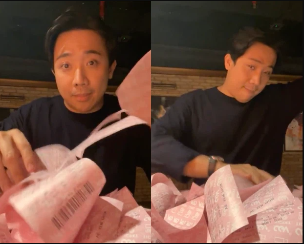 Trong livestream, Trấn Thành còn khoe xấp vé Lật Mặt ủng hộ đàn anh Trong livestream, Trấn Thành còn khoe xấp vé Lật Mặt ủng hộ đàn anh