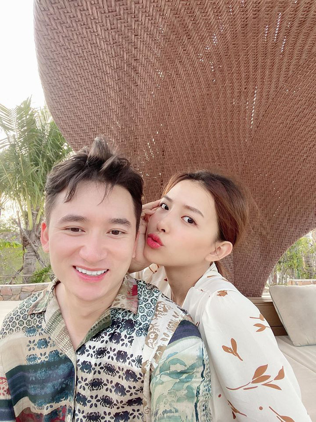 Từ hồi còn yêu nhau, Khánh Vy đã luôn được Phan Mạnh Quỳnh yêu chiều hết mực Từ hồi còn yêu nhau, Khánh Vy đã luôn được Phan Mạnh Quỳnh yêu chiều hết mực