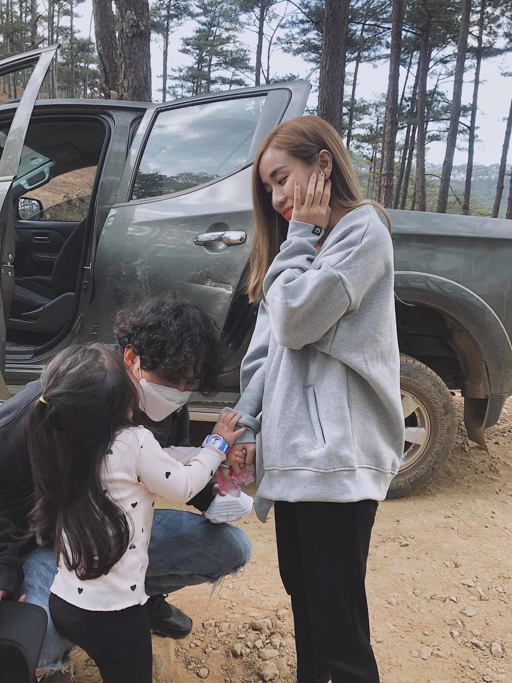 Cô nhận xét Đạt G là người đàn ông tốt biết quan tâm và chăm sóc gia đình