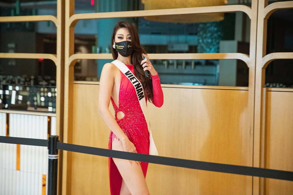 Nhờ đầu tư vào trang phục nên mỗi lần xuất hiện Hoa hậu Khánh Vân luôn thu hút sự chú ý của tất cả mọi người. Ảnh FBNV Nhờ đầu tư vào trang phục nên mỗi lần xuất hiện Hoa hậu Khánh Vân luôn thu hút sự chú ý của tất cả mọi người. Ảnh FBNV