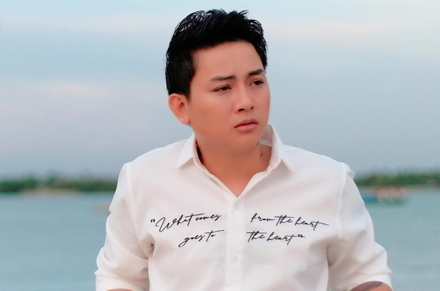 Hoài Lâm trở lại đường đua âm nhạc sau thời gian dài vắng bóng Hoài Lâm trở lại đường đua âm nhạc sau thời gian dài vắng bóng