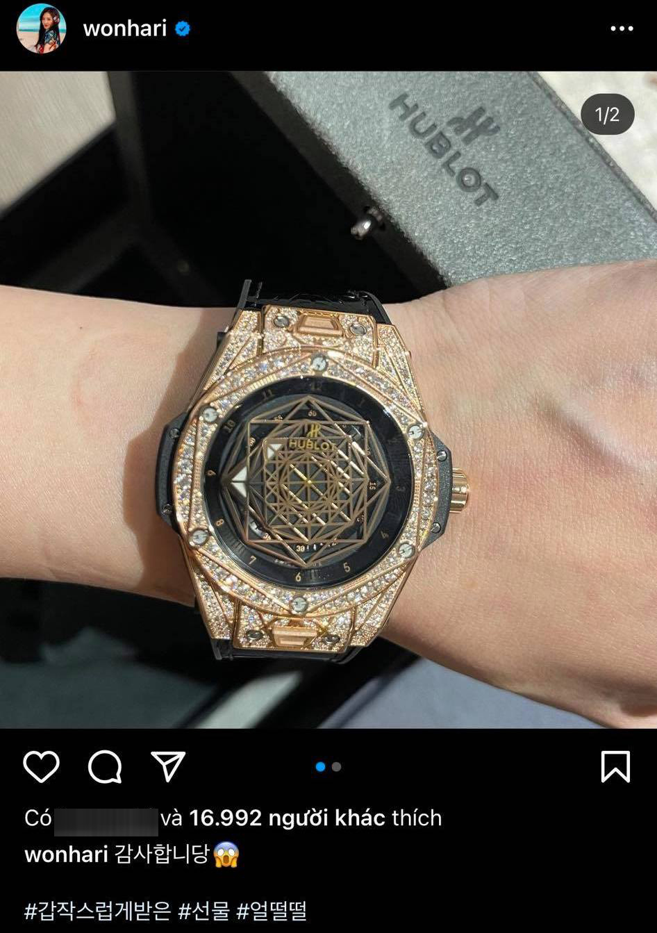 Hari Won trước đó khoe được tặng đồng hồ xịn xò (Ảnh: Chụp màn hình)