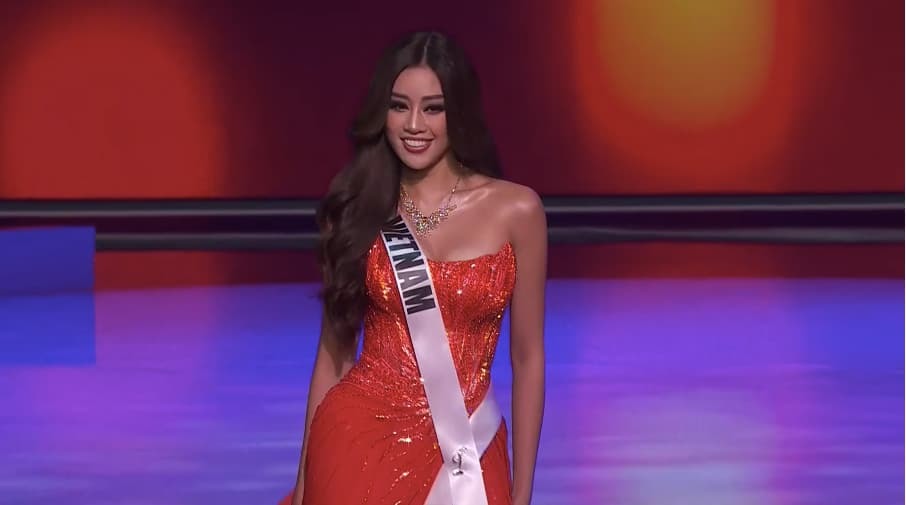 Thần thái kiêu hãnh cùng nụ cười rạng rỡ của Khánh Vân đã chinh phục toàn bộ khán giả