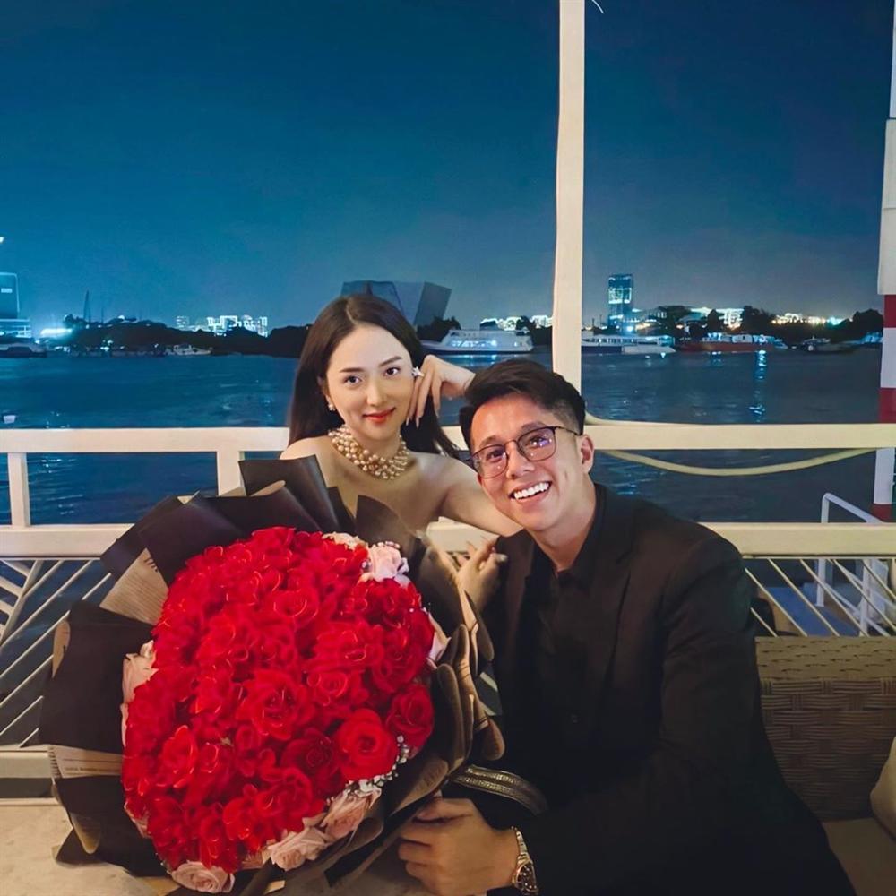 Hương Giang gần như 'mất tích' sau nghi vấn đường ai nấy đi với nam CEO