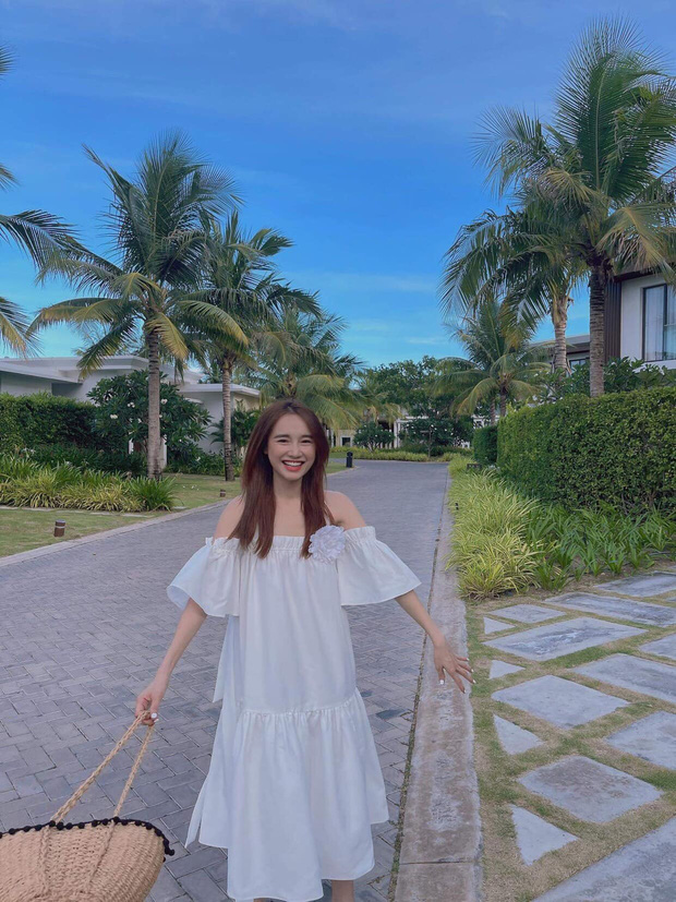 Đôi tay gầy gò khẳng khiu của nữ diễn viên khiến nhiều người lo lắng Đôi tay gầy gò khẳng khiu của nữ diễn viên khiến nhiều người lo lắng