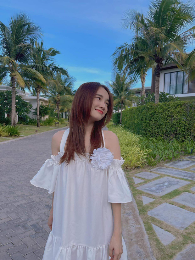 Nhã Phương khoe nhan sắc xinh đẹp đón tuổi mới Nhã Phương khoe nhan sắc xinh đẹp đón tuổi mới