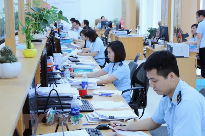 Mức lương công chức thuế trong năm 2022 có nhiều thay đổi. Ảnh: Internet Mức lương công chức thuế trong năm 2022 có nhiều thay đổi. Ảnh: Internet