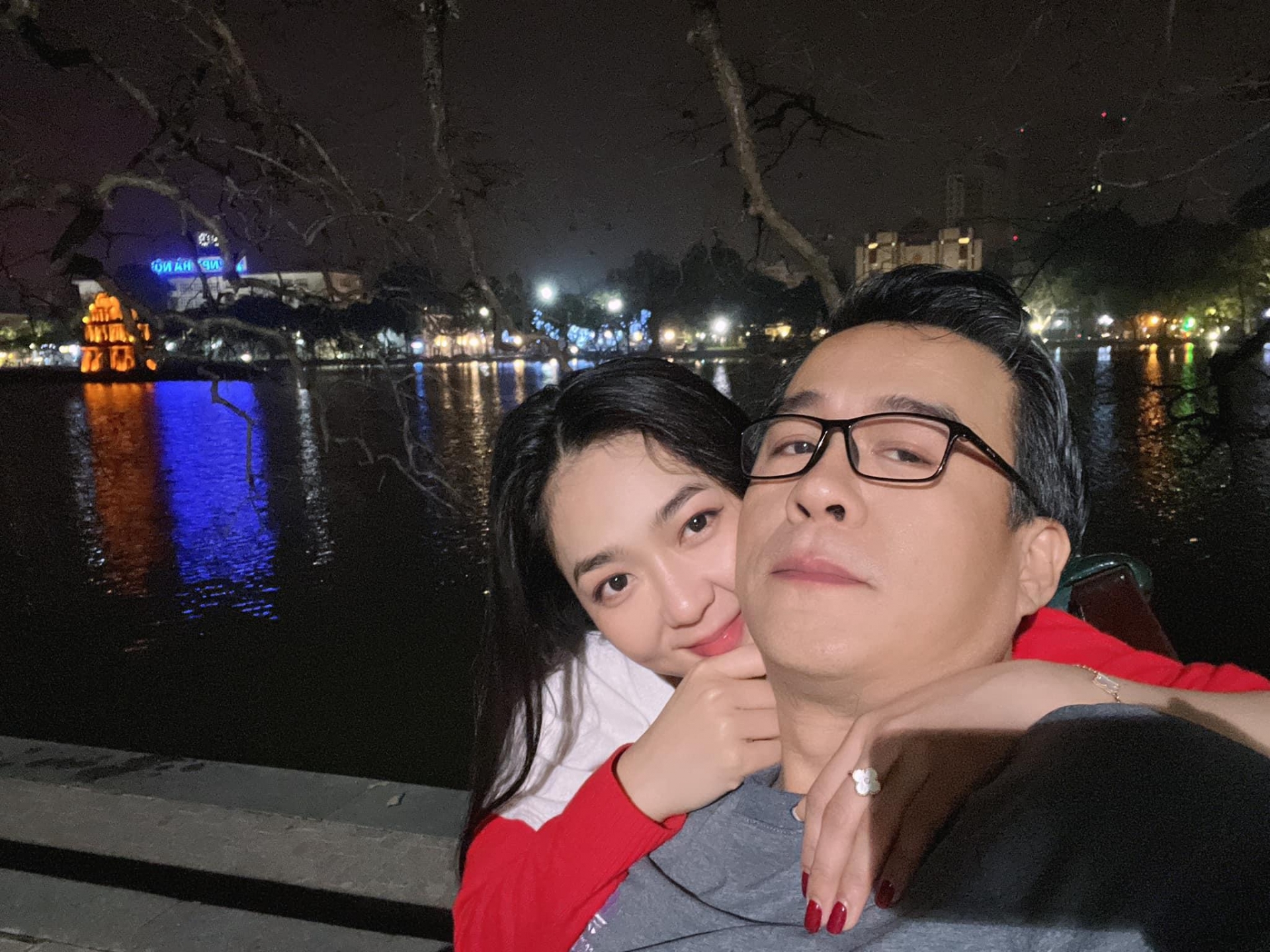 Vua cá Koi Thăng Ngô và và xã Hà Thanh Xuân. Ảnh: Internet