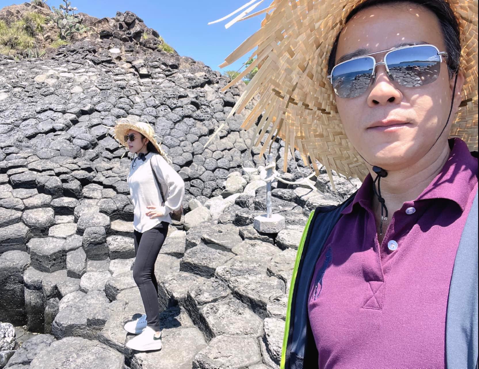 Vua cá Koi và Hà Thanh Xuân thường xuyên chia sẻ những hình ảnh tình tứ trên trang cá nhân. Ảnh: Internet