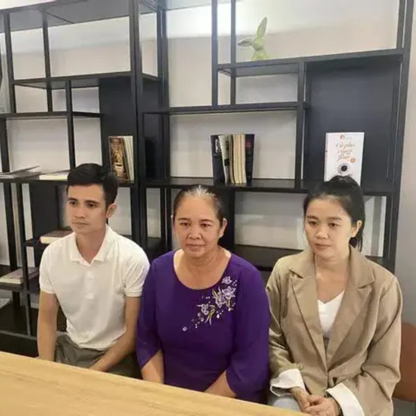 Bất chấp phản ứng của gia đình, Thiện Nhân quyết bênh vực người yêu đồng giới - Ảnh 1