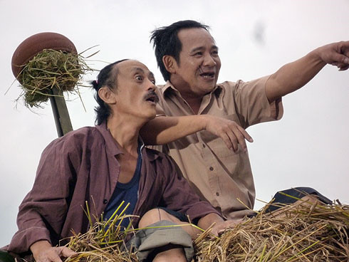 Cố NS Giang Còi và NS Quang Tèo từng là cặp bài trùng trong các dự án phim hài. Ảnh: Internet Cố NS Giang Còi và NS Quang Tèo từng là cặp bài trùng trong các dự án phim hài. Ảnh: Internet