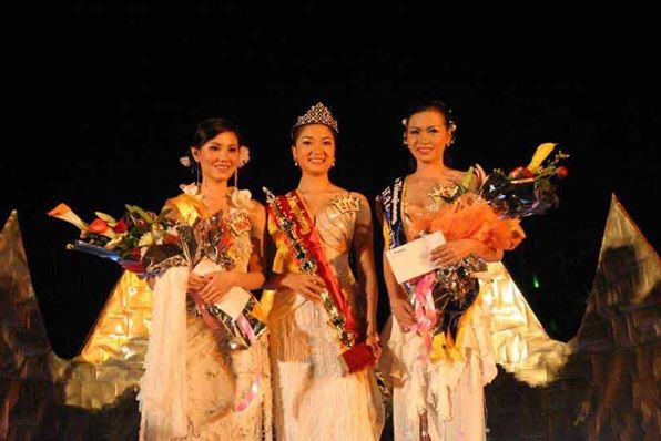 Nguyễn Thị Huyền đăng quang Hoa hậu Việt Nam năm 2004. Ảnh: Internet Nguyễn Thị Huyền đăng quang Hoa hậu Việt Nam năm 2004. Ảnh: Internet