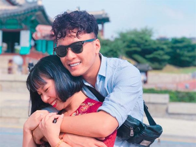Nam diễn viên Hồng Đăng và bà xã. Ảnh: Internet Nam diễn viên Hồng Đăng và bà xã. Ảnh: Internet