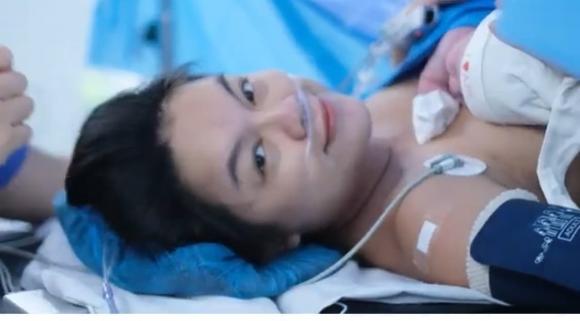 Khoảnh khắc hiếm hoi trong hành trình sinh nở của Phạm Quỳnh Anh lần đầu được hé lộ - Ảnh 6 Khoảnh khắc hiếm hoi trong hành trình sinh nở của Phạm Quỳnh Anh lần đầu được hé lộ - Ảnh 6