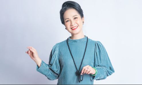 NSND Lan Hương hiện có một cuộc sống gia đình vô cùng hạnh phúc. Ảnh: Internet NSND Lan Hương hiện có một cuộc sống gia đình vô cùng hạnh phúc. Ảnh: Internet