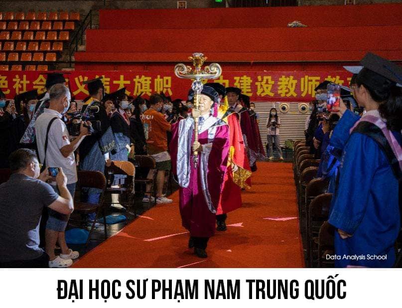 HOT: Cận cảnh bộ sưu tập 'quyền trượng' của các trường ĐH trên thế giới - Ảnh 11 HOT: Cận cảnh bộ sưu tập 'quyền trượng' của các trường ĐH trên thế giới - Ảnh 11