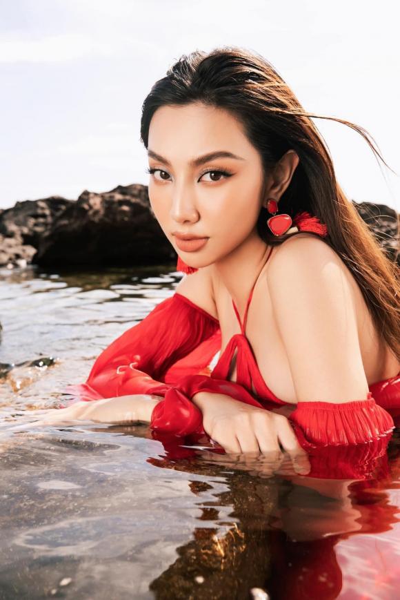 Thùy Tiên khoe body bốc lửa khiến dân tình ngắm 'mệt nghỉ' - Ảnh 7 Thùy Tiên khoe body bốc lửa khiến dân tình ngắm 'mệt nghỉ' - Ảnh 7