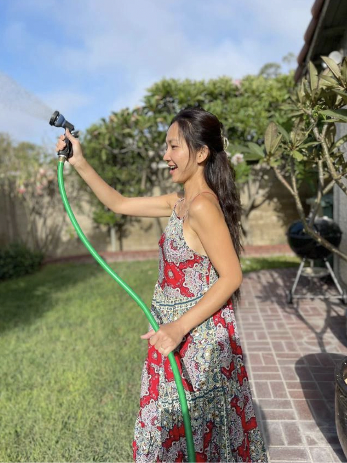 Hiện Kim Hiền có cuộc sống bình yên và viên mãn. Ảnh: Internet