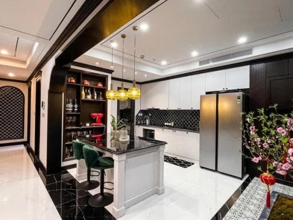 Sửng sốt với độ giàu có của 'Quỳnh búp bê' Phương Oanh sau 10 năm dấn thân vào phim ảnh - Ảnh 4 Sửng sốt với độ giàu có của 'Quỳnh búp bê' Phương Oanh sau 10 năm dấn thân vào phim ảnh - Ảnh 4