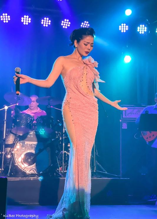 Lệ Quyên ngày càng gợi cảm và thần thái hậu ly hôn. Ảnh: Internet