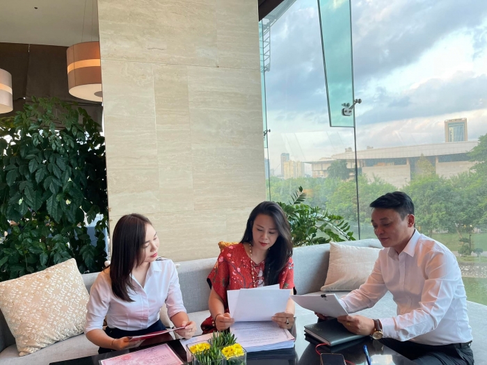 Bà xã Shark Bình ủy quyền cho luật sư để xử lý vụ việc. Ảnh: Internet Bà xã Shark Bình ủy quyền cho luật sư để xử lý vụ việc. Ảnh: Internet