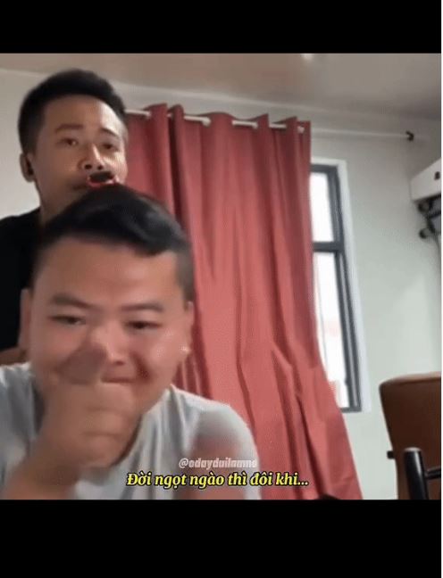 Giá trị thật sự mà Quang Linh Vlogs mang lại còn hơn cả mức thu nhập khủng, đó là sự tử tế! - Ảnh 1 Giá trị thật sự mà Quang Linh Vlogs mang lại còn hơn cả mức thu nhập khủng, đó là sự tử tế! - Ảnh 1