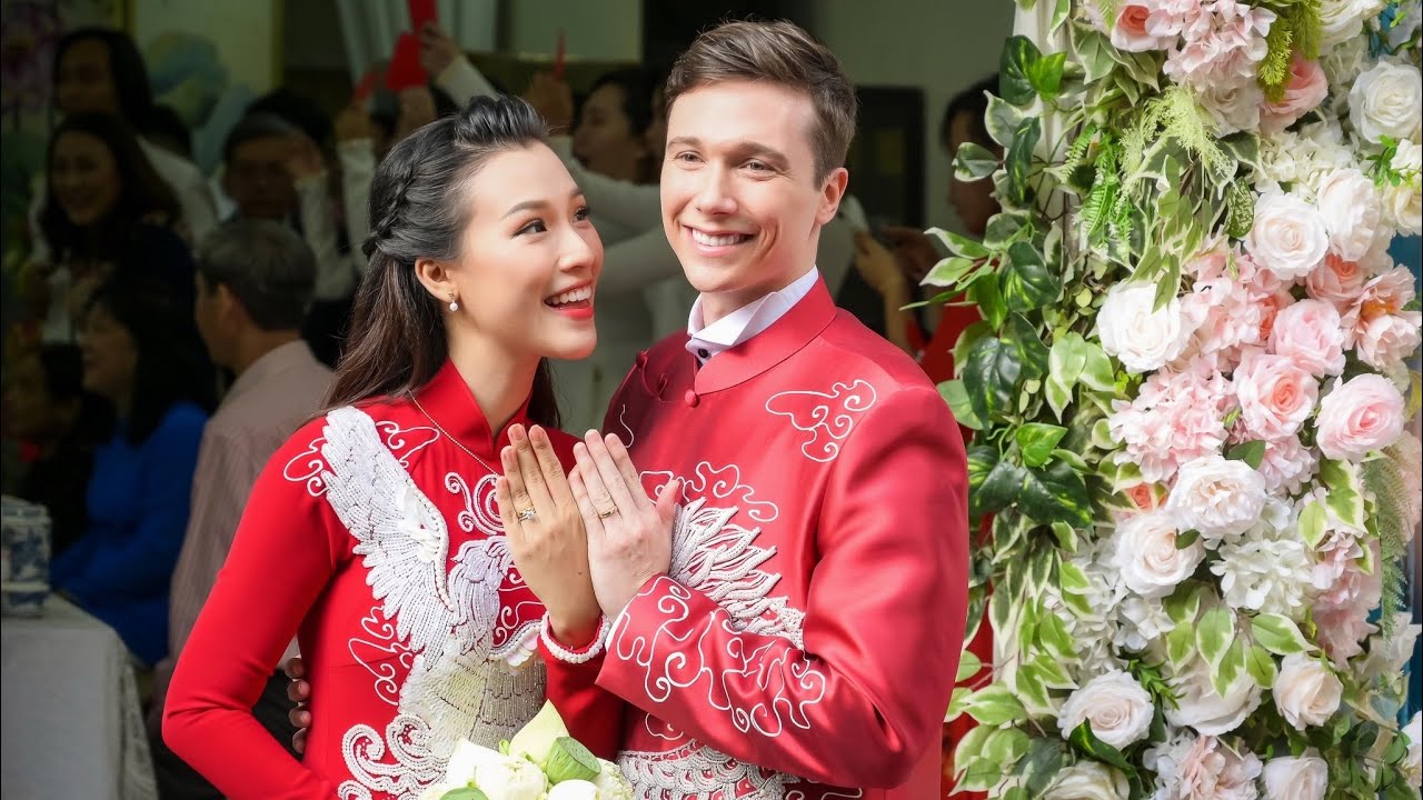 Điểm mặt 2 mỹ nhân Vbiz tên Oanh: 'Hồng nhan' nhưng đường tình 'ba chìm bảy nổi' - Ảnh 1 Điểm mặt 2 mỹ nhân Vbiz tên Oanh: 'Hồng nhan' nhưng đường tình 'ba chìm bảy nổi' - Ảnh 1