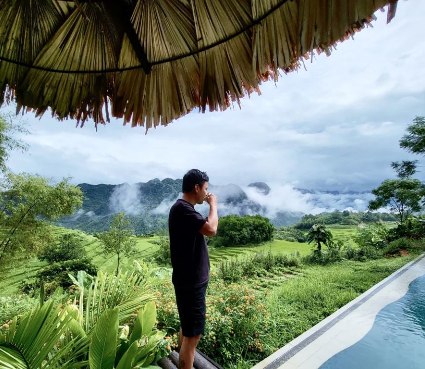 Hồng Đăng thời gian gần đây liên tục chia sẻ hình ảnh cũng như những dòng trạng thái trên trang cá nhân. Ảnh: Facebook