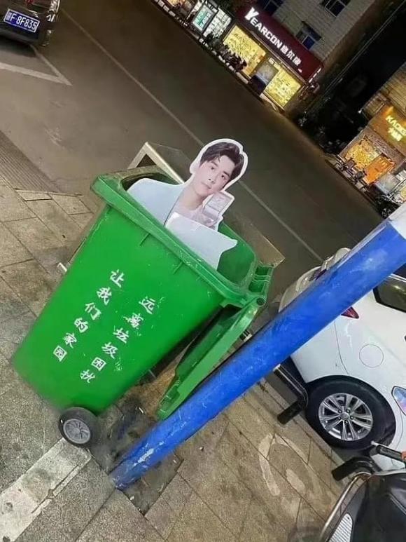 Những hình ảnh khiến dân tình không khỏi cảm thán khi một nhân vật hình tương gặp phải bê bối. Ảnh: Sina Những hình ảnh khiến dân tình không khỏi cảm thán khi một nhân vật hình tương gặp phải bê bối. Ảnh: Sina