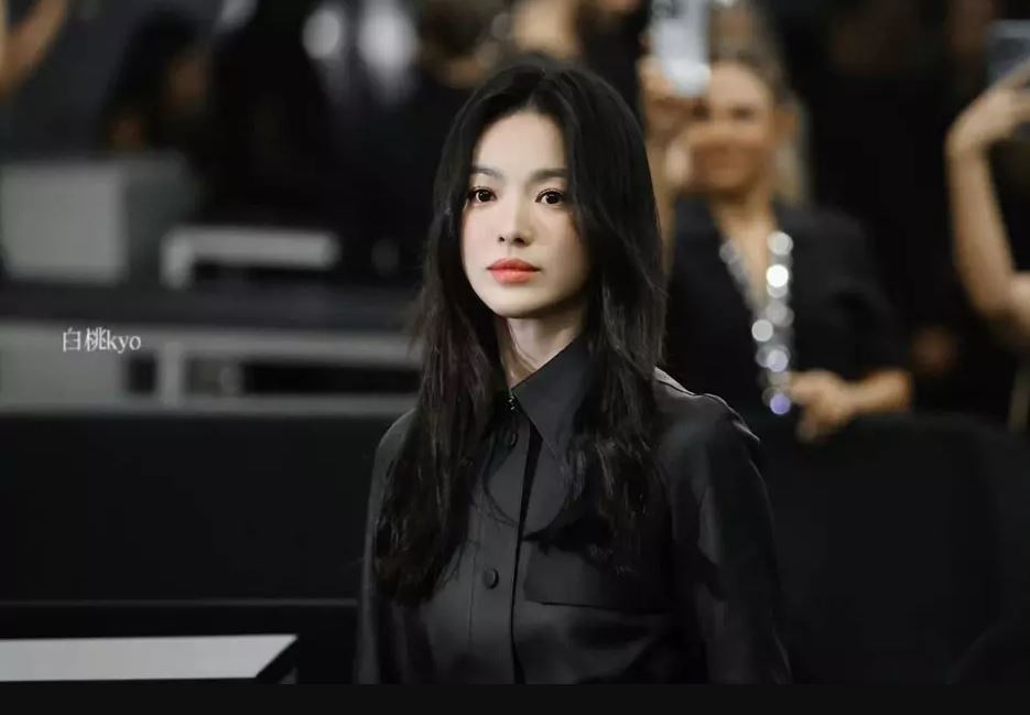 Song Hye Kyo quyến rũ và cá tính ở trời Tây. Ảnh: Internet