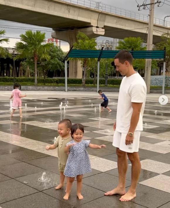 Những khoảnh khắc dễ thương của gia đình Hồ Ngọc Hà và Kim Lý. Ảnh: Facebook Những khoảnh khắc dễ thương của gia đình Hồ Ngọc Hà và Kim Lý. Ảnh: Facebook