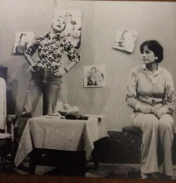 Dân tình ngỡ ngàng trước loạt ảnh hiếm thời trẻ của NS Minh Vượng - Ảnh 2