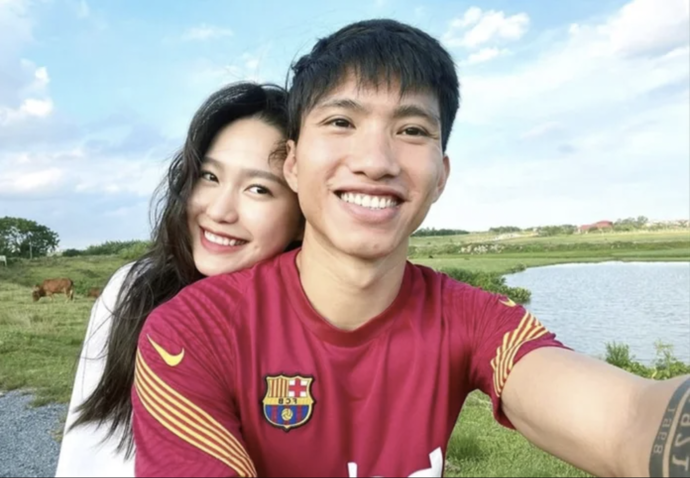 Doãn Hải My đăng ảnh 'tình bể bình' bên Đoàn Văn Hậu, nhan sắc gây chú ý - Ảnh 1