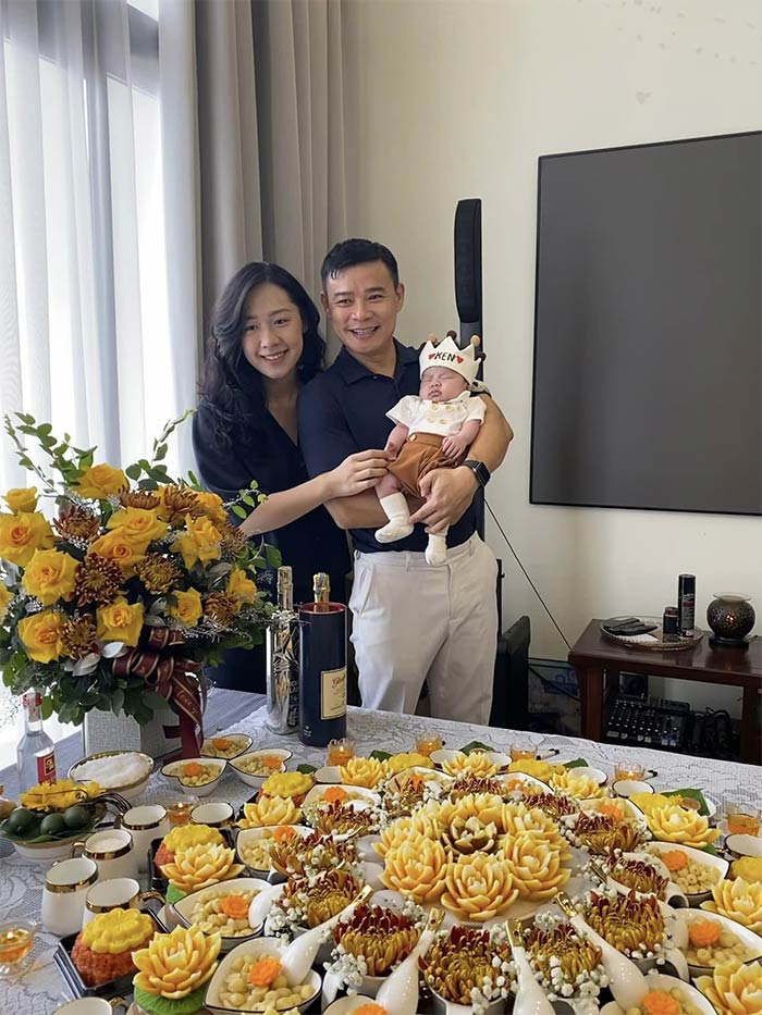 Vén màn cuộc hôn nhân viên mãn của cựu MC VTV Hà My và 'ông chú' triệu phú công nghệ - Ảnh 3 Vén màn cuộc hôn nhân viên mãn của cựu MC VTV Hà My và 'ông chú' triệu phú công nghệ - Ảnh 3