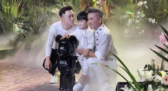 Đàm Vĩnh Hưng thành lập quỹ từ thiện cho quý tử - Ảnh 1 Đàm Vĩnh Hưng thành lập quỹ từ thiện cho quý tử - Ảnh 1