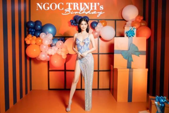 Buổi tiệc sinh nhật ấm cúng của Ngọc Trinh chào đón tuổi mới. Ảnh: Internet Buổi tiệc sinh nhật ấm cúng của Ngọc Trinh chào đón tuổi mới. Ảnh: Internet