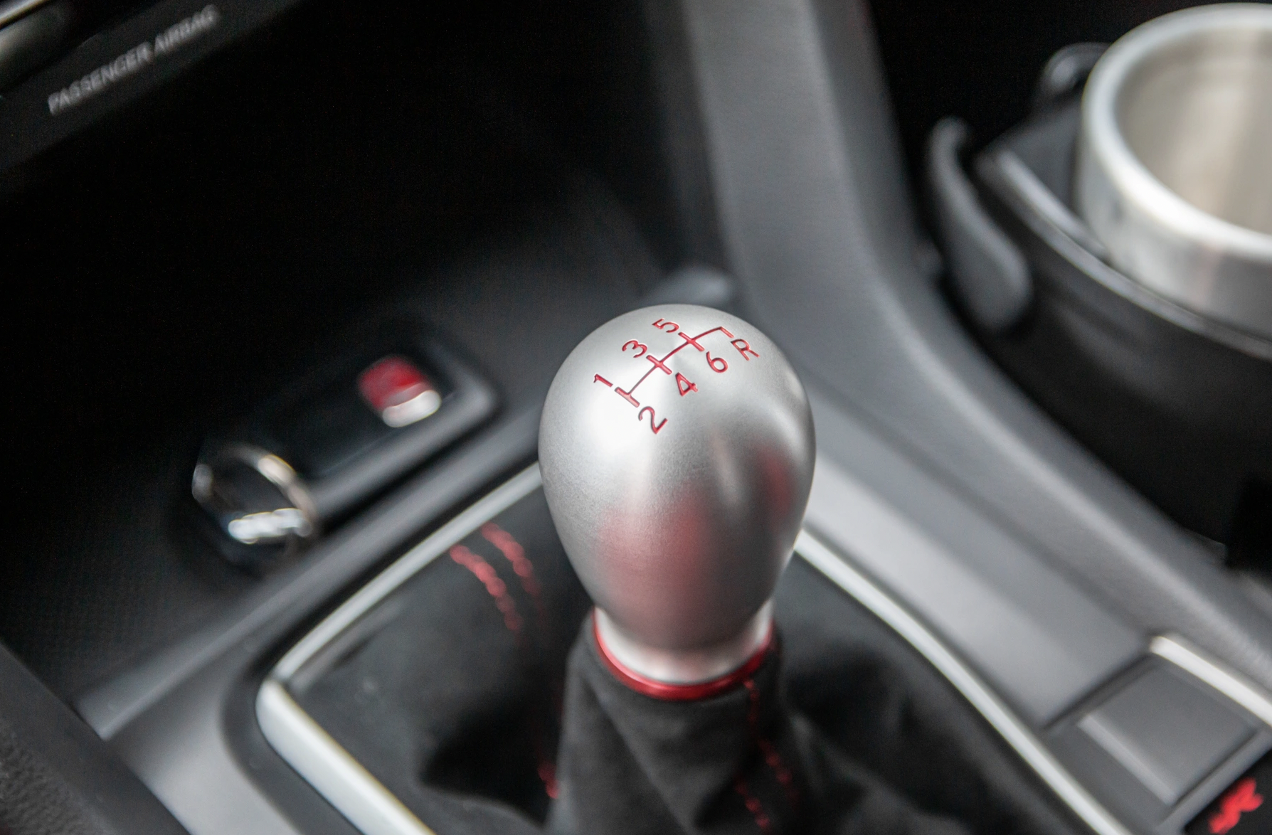 Cận cảnh nội thất bên trong xế cưng của Đặng Lê Nguyên Vũ. Ảnh: Internet