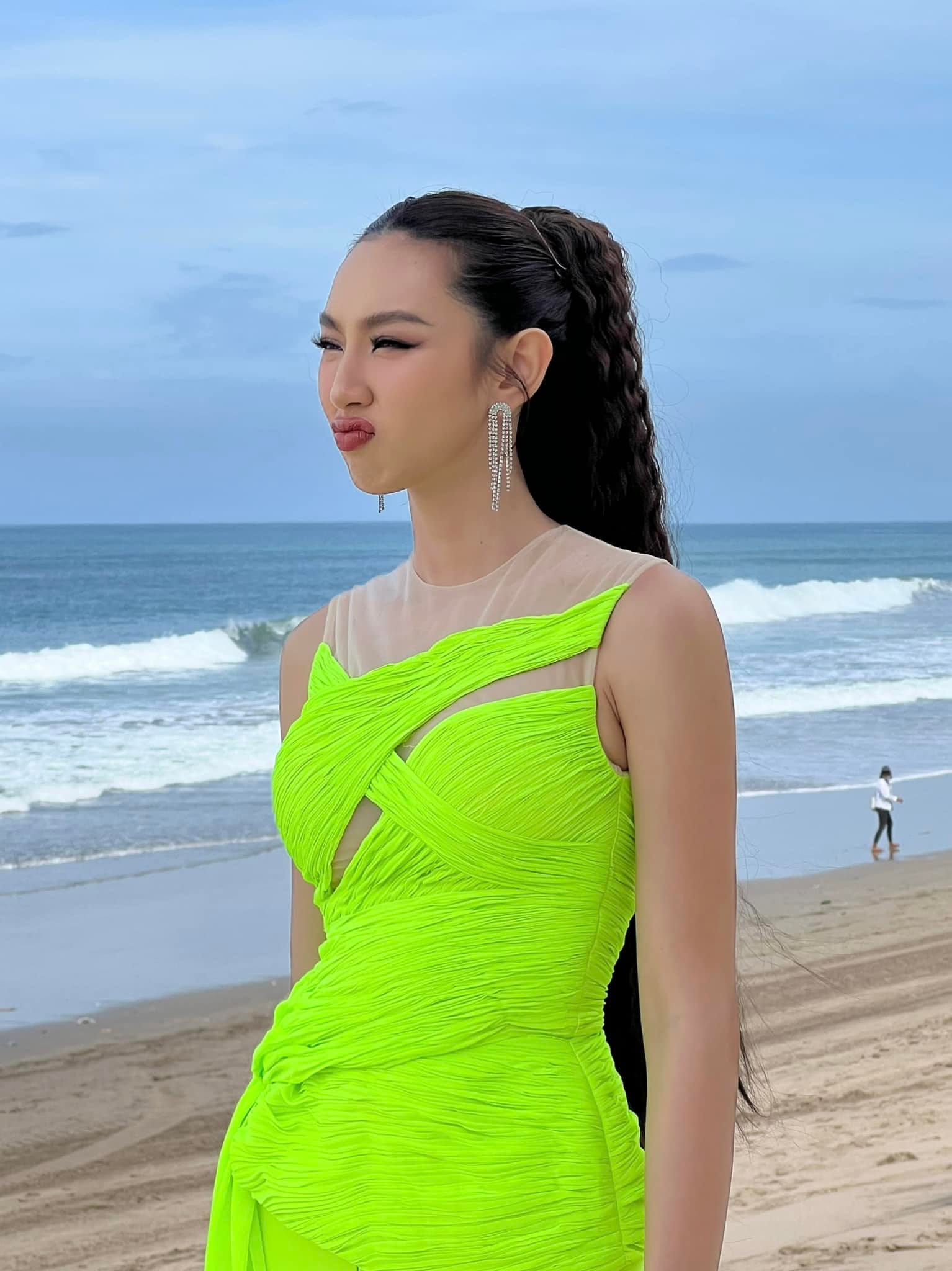 Thuỳ Tiên chiếm trọn spotlight với những màn 'lên đồ' ở Bali - Ảnh 2