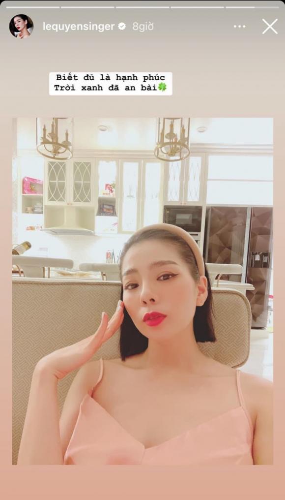 Lệ Quyên khoe ảnh chăm sóc da sang chảnh nhưng dân tình đổ dồn vào chiếc nhẫn kim cương 50 tỷ - Ảnh 1 Lệ Quyên khoe ảnh chăm sóc da sang chảnh nhưng dân tình đổ dồn vào chiếc nhẫn kim cương 50 tỷ - Ảnh 1