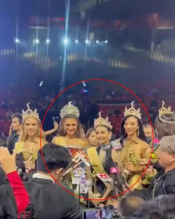 Nhận về nhiều 'trái đắng' dù đăng quang Miss Grand, người đẹp Brazil cực khôn khéo ở điểm này! - Ảnh 2 Nhận về nhiều 'trái đắng' dù đăng quang Miss Grand, người đẹp Brazil cực khôn khéo ở điểm này! - Ảnh 2