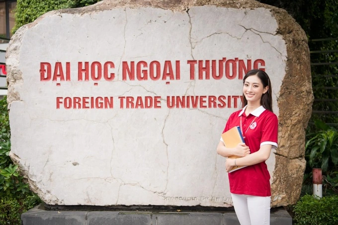 Hoa hậu Lương Thùy Linh sở hữu profile học hành cực khủng. Ảnh: Internet Hoa hậu Lương Thùy Linh sở hữu profile học hành cực khủng. Ảnh: Internet