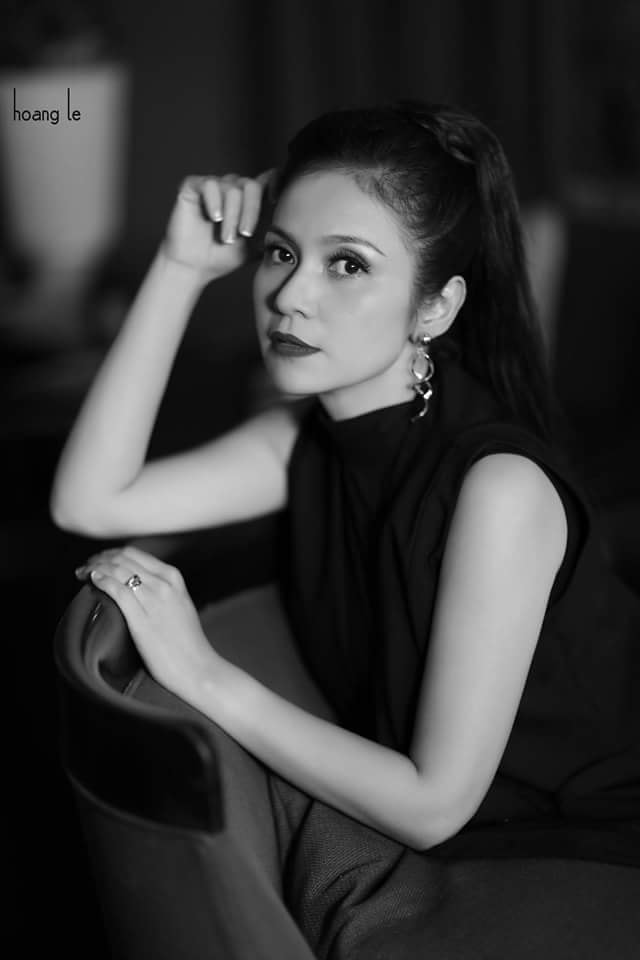 Khoe nhan sắc thời 'chưa nếm mùi cay đắng', Việt Trinh nhận 'cơn mưa lời khen' của CĐM - Ảnh 7 Khoe nhan sắc thời 'chưa nếm mùi cay đắng', Việt Trinh nhận 'cơn mưa lời khen' của CĐM - Ảnh 7