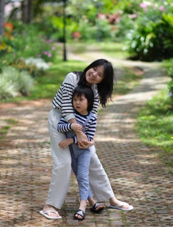 Nhan sắc xinh đẹp và trẻ trung của cựu ca sĩ Ngô Quỳnh Anh khiến dân tình không khỏi trầm trồ. Ảnh: Facebook Nhan sắc xinh đẹp và trẻ trung của cựu ca sĩ Ngô Quỳnh Anh khiến dân tình không khỏi trầm trồ. Ảnh: Facebook
