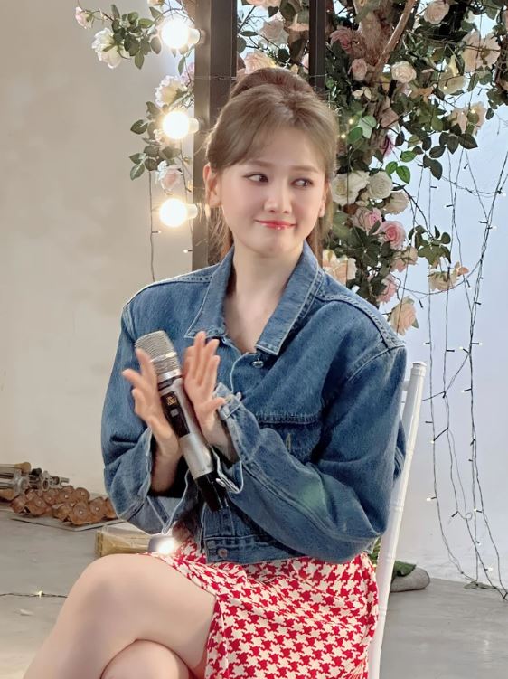Hari Won nhận cơn mưa lời khen sau màn tái xuất đường đua âm nhạc - Ảnh 1 Hari Won nhận cơn mưa lời khen sau màn tái xuất đường đua âm nhạc - Ảnh 1