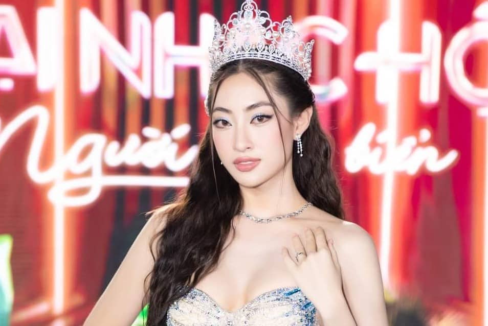 Không chỉ xinh đẹp, Lương Thùy Linh còn sở hữu profile cực khủng. Ảnh: Internet