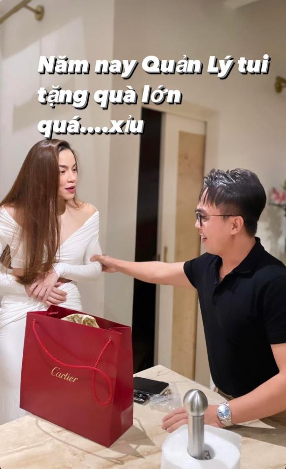Hồ Ngọc Hà cùng ông xã và bạn bè đã có màn quẩy tưng bừng trong tiệc sinh nhật của nữ ca sĩ. Ảnh: Facebook Hồ Ngọc Hà cùng ông xã và bạn bè đã có màn quẩy tưng bừng trong tiệc sinh nhật của nữ ca sĩ. Ảnh: Facebook