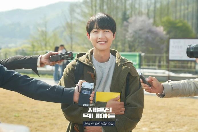 Song Joong Ki đang nhận được sự ngợi ca của khán giả trong bộ phim mới. Ảnh: Internet Song Joong Ki đang nhận được sự ngợi ca của khán giả trong bộ phim mới. Ảnh: Internet