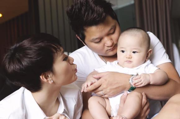 Trà My Idol khiến dân tình phát sốt với loạt ảnh quý tử đầu lòng thủa mới sinh - Ảnh 1 Trà My Idol khiến dân tình phát sốt với loạt ảnh quý tử đầu lòng thủa mới sinh - Ảnh 1