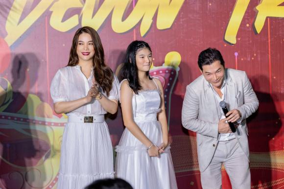 Khoảnh khắc Trương Ngọc Ánh và chồng cũ Trần Bảo Sơn hiếm hoi hội ngộ gây chú ý - Ảnh 8 Khoảnh khắc Trương Ngọc Ánh và chồng cũ Trần Bảo Sơn hiếm hoi hội ngộ gây chú ý - Ảnh 8